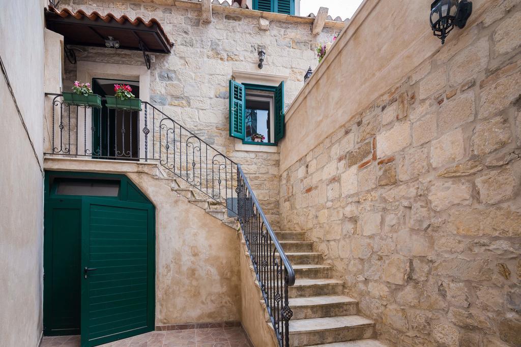 Phoenix Studio Apartment Σπλιτ Εξωτερικό φωτογραφία