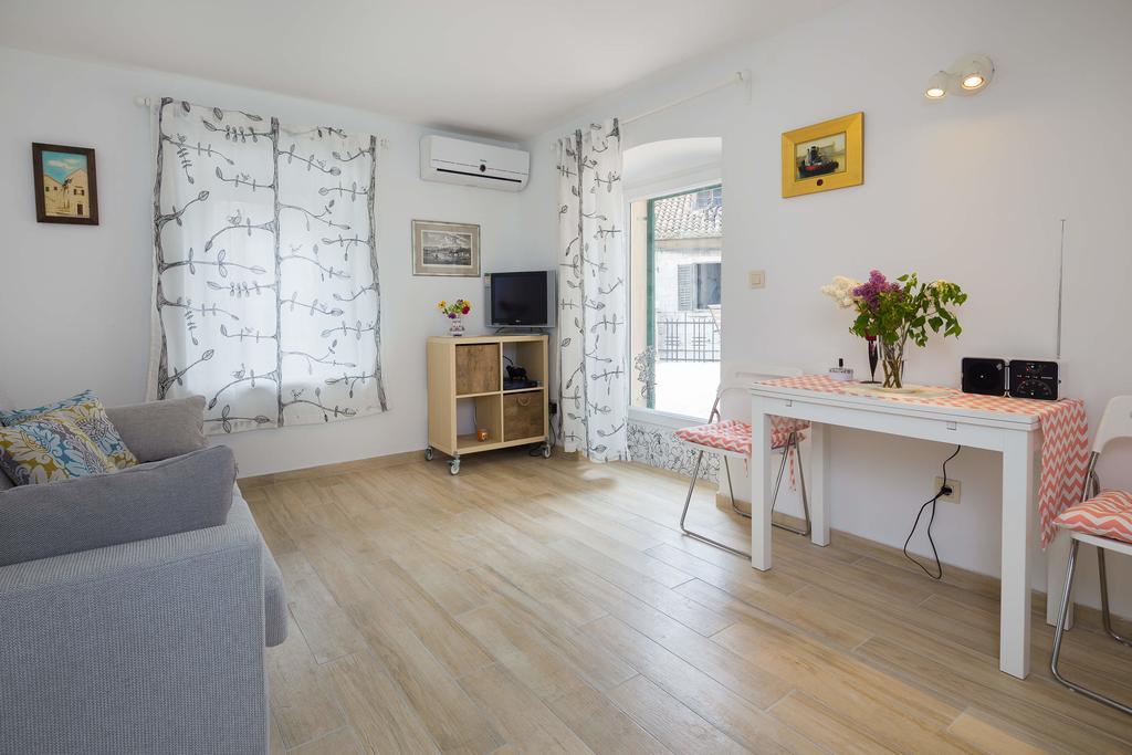 Phoenix Studio Apartment Σπλιτ Εξωτερικό φωτογραφία